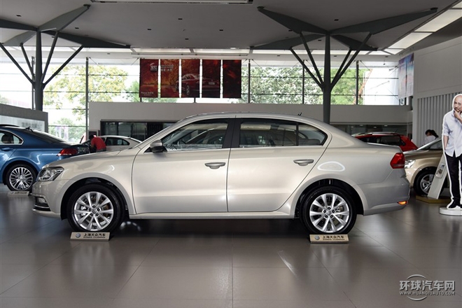 2015款  1.6L 自动舒适型