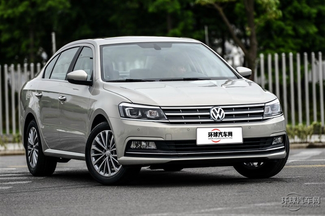 2015款 230TSI DSG 豪华版