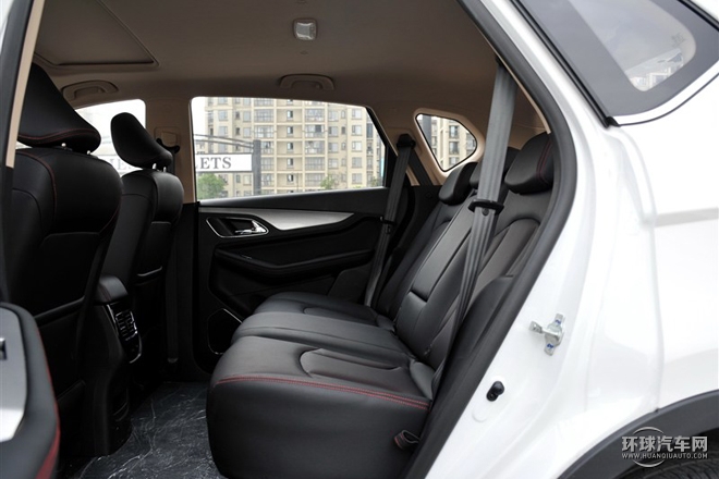 2015款 1.8L 手动豪华型