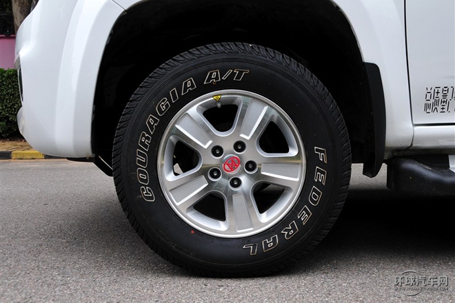 2015款 2.8T两驱舒适版标准轴距JE493ZLQ4E