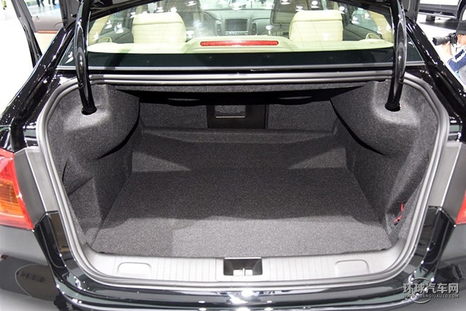 2015款 2.0T 豪华行政版