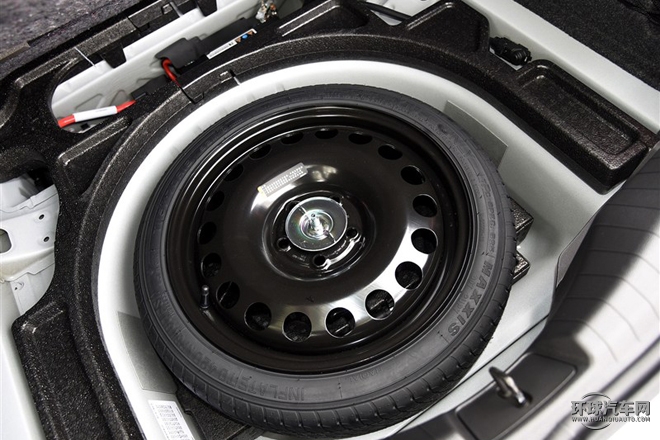 2016款 1.4T 手动两驱舒适天窗版