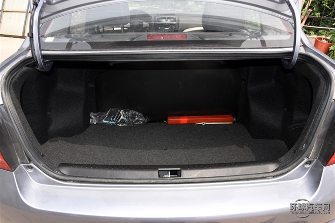 2015款 1.5L 自动精英型