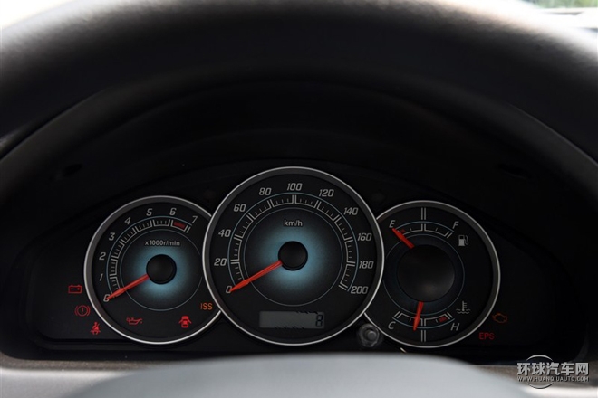 2015款 1.5L 自动精英型