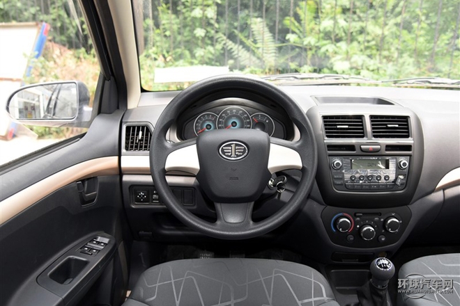 2015款 1.5L 自动精英型