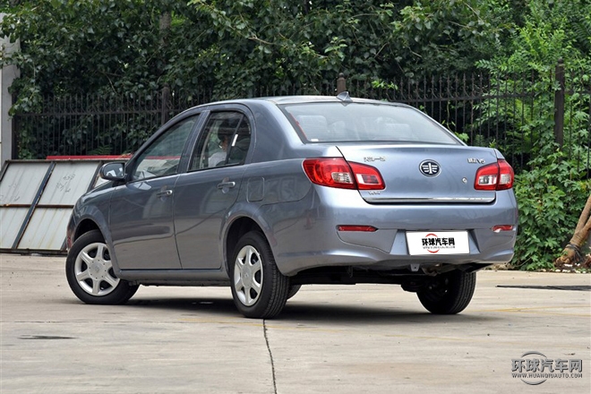 2015款 1.5L 自动精英型