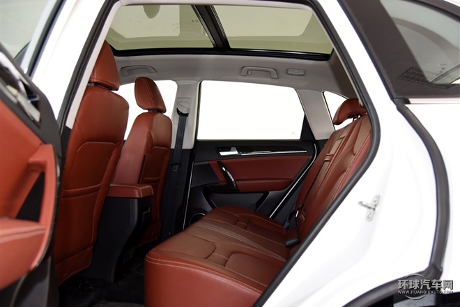 2015款 2.0T 自动尊贵型