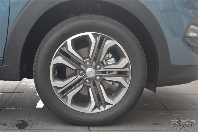 2015款 1.6T 双离合两驱智能型