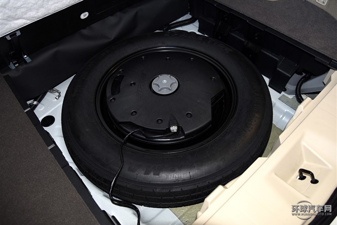 2015款 2.5L XV RES Plus 两驱豪雅版