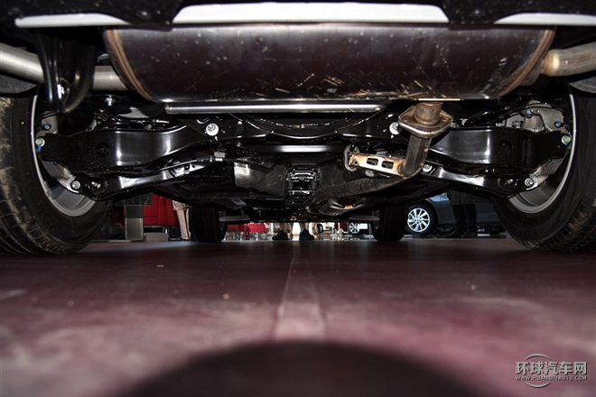 2015款 2.5L XV RES Plus 两驱豪雅版