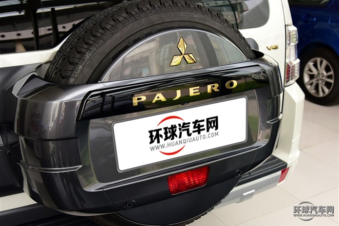 2016款 3.0L 自动尊贵版 国V