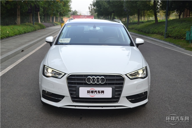 2015款 Limousine 40 TFSI 自动豪华型
