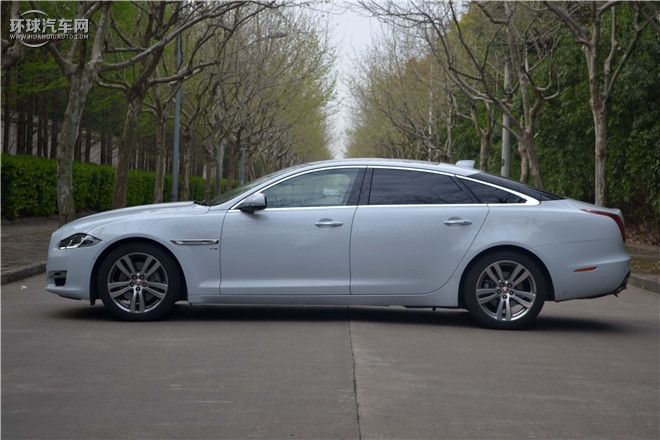 2016款 XJL 3.0 SC 四驱旗舰商务版