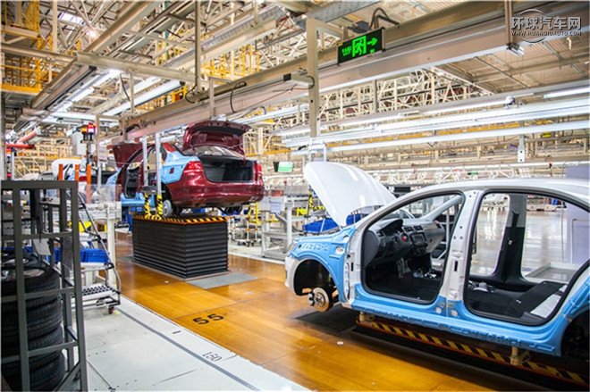 2015款 2.0TSI DSG至尊版
