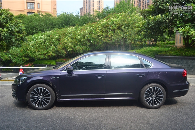 2016款 3.0L V6 DSG旗舰版