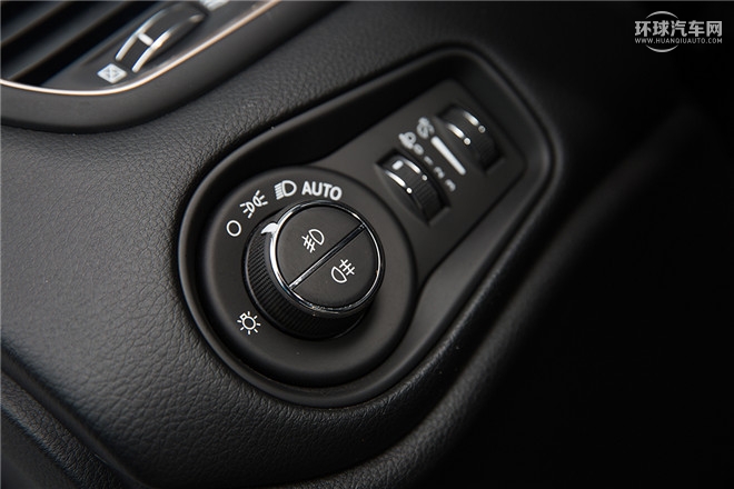 2016款 1.4T 自动动能版+