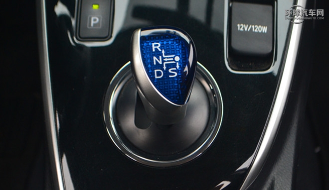 2016款 双擎 1.8L CVT豪华版