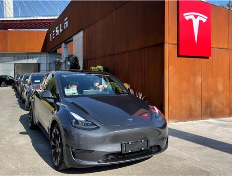 特斯拉在上海举行中国制造Model Y、全新Model 3首发试驾会