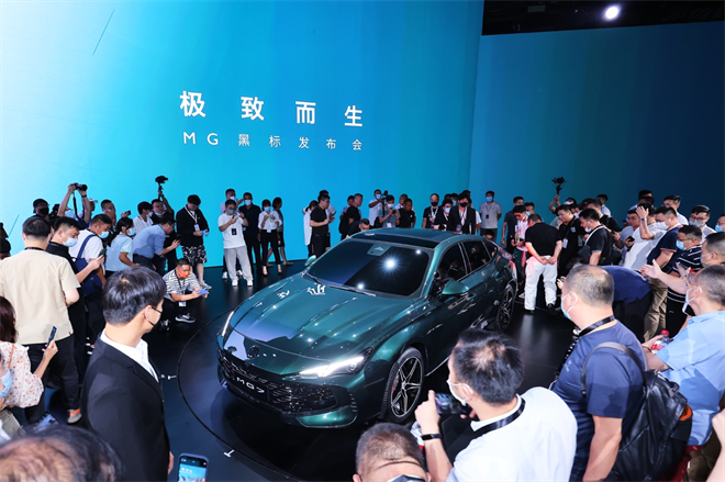 首款黑标车型、量产实测零百6.5秒，MG7树立中国汽车工业顶流之作