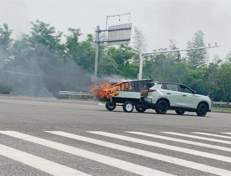 2.6L油跑不出54KM直接火烧车？！皓极再现魔鬼挑战名场面
